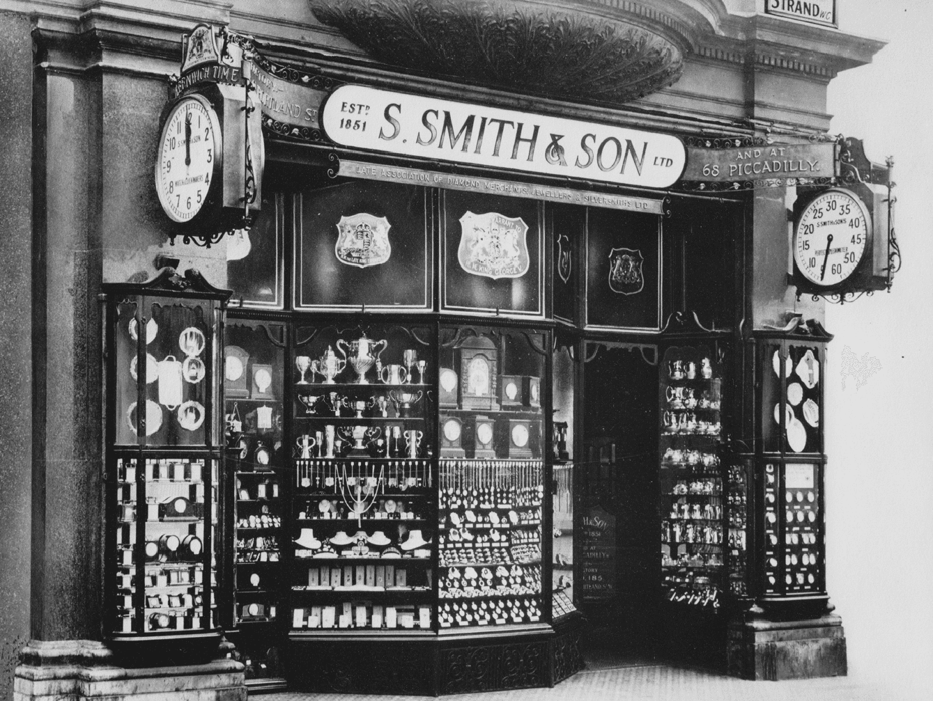 Historic S. Smith & Son Ltd shopfront, Strand / Trafalgar Square, London
